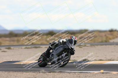 media/Nov-16-2025-Race Pace (Sun) [[8c5fa54630]]/Non Verified Riders (1st 20 Minutes)/5-Turn 15 (110pm)/